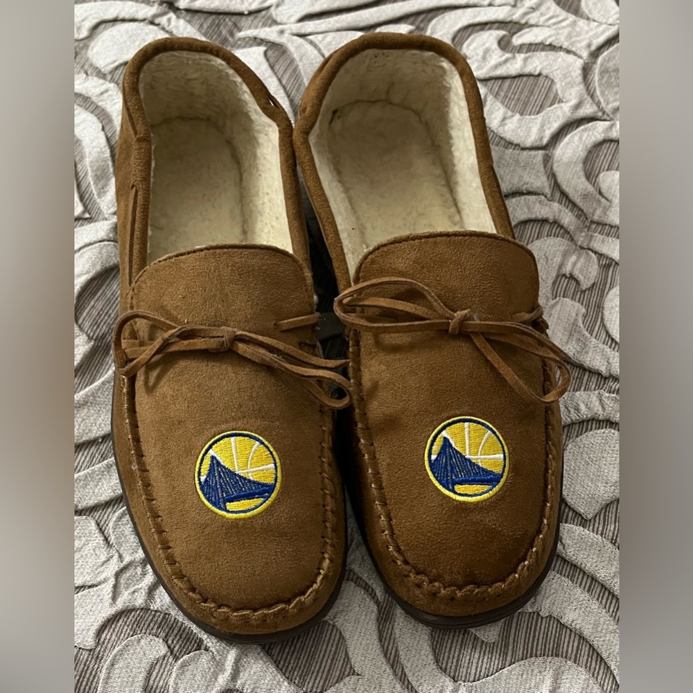Forever Collectibles NBA Golden State Warriors Moccasin Slippers Adult L 11/12